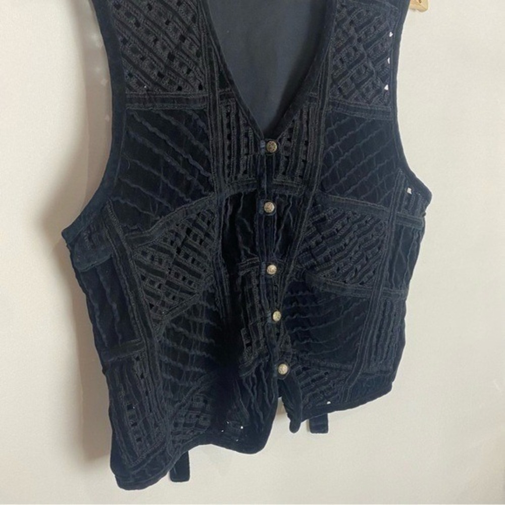 Vintage Van Heusen Black Velvet Button-Up Vest Size Medium - Picture 3 of 5